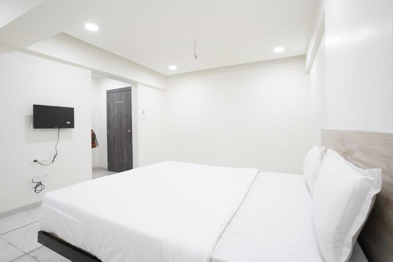 Hotel Bhakti Inn 나식 외부 사진