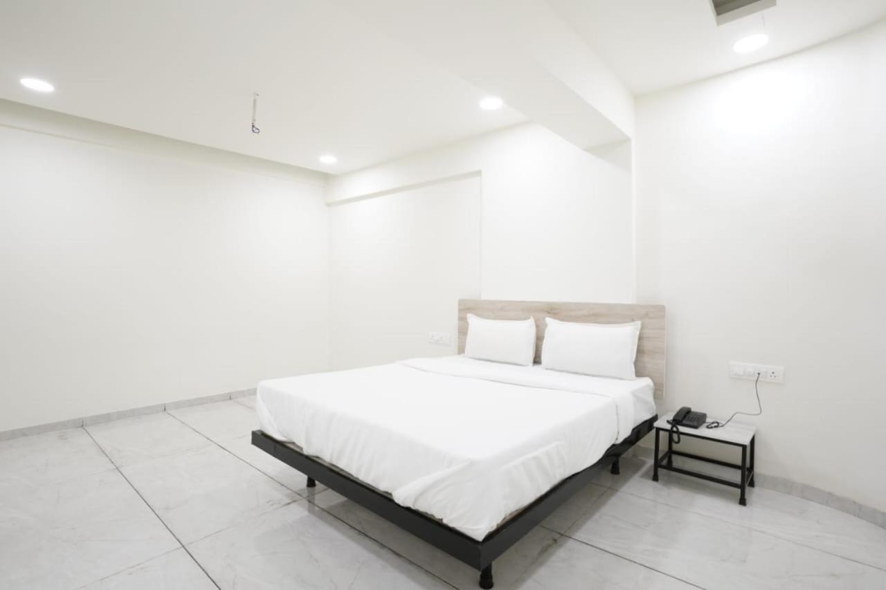 Hotel Bhakti Inn 나식 외부 사진